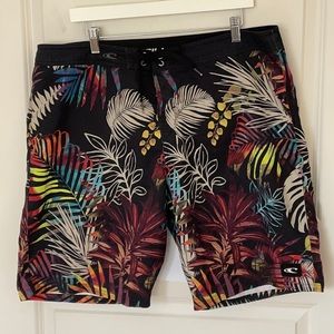 O’Neill Leaf Print Swim Trunks 38